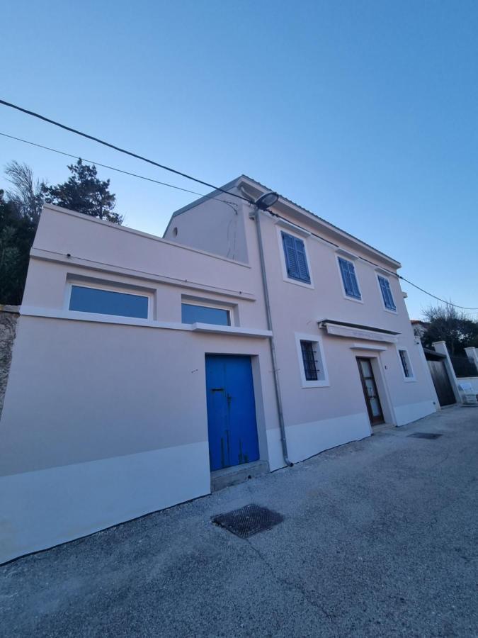 Narcis Central Apartment With Sea & City Views Veli Losinj Exterior photo